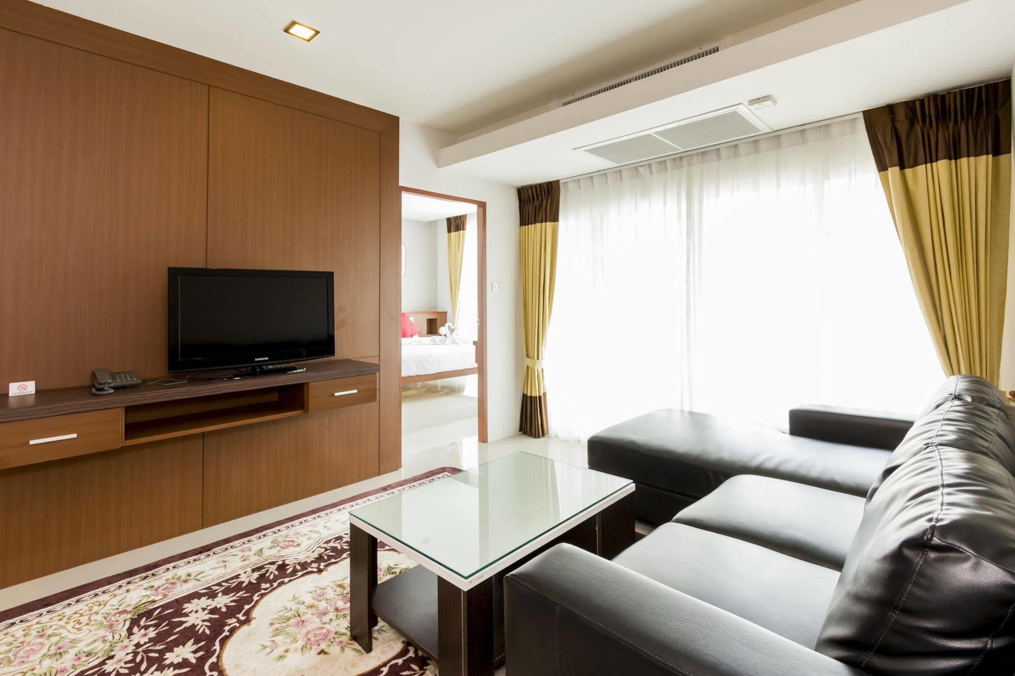 Hotell Baan Lukkan Patong